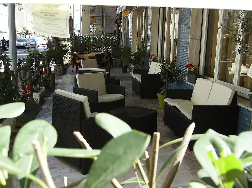 Albergo Lorena 里乔内